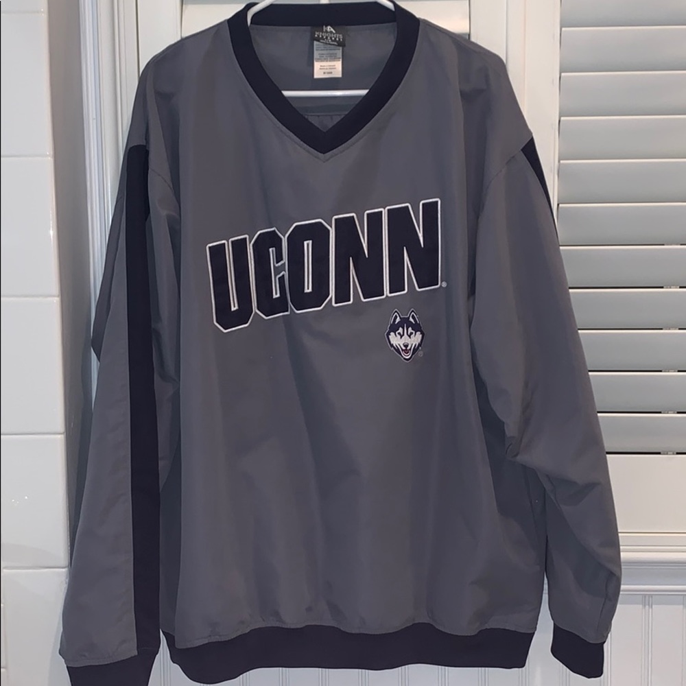 UConn pullover